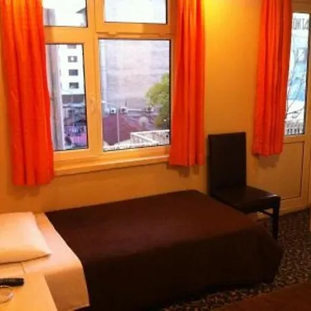 Suna Hotel *
